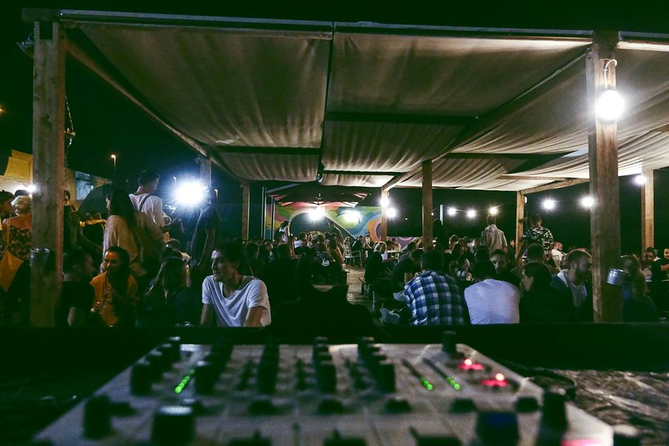 ARNERA PUB